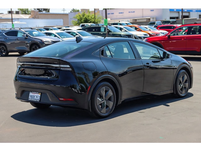 2024 Toyota Prius Prime SE 4