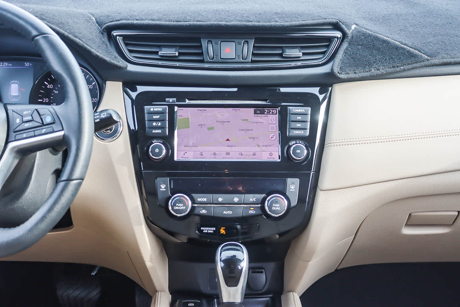 Thumbnail: 2020 Nissan Rogue - 12