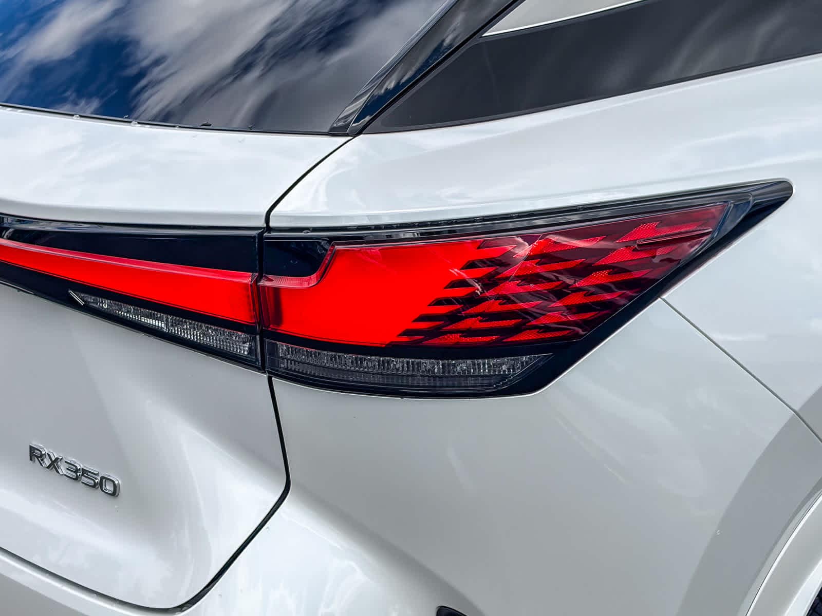 2024 LEXUS RX 350 Premium Plus photo 3