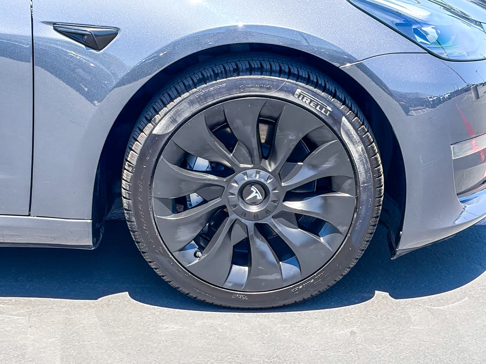 Thumbnail: 2023 Tesla Model 3 - 9