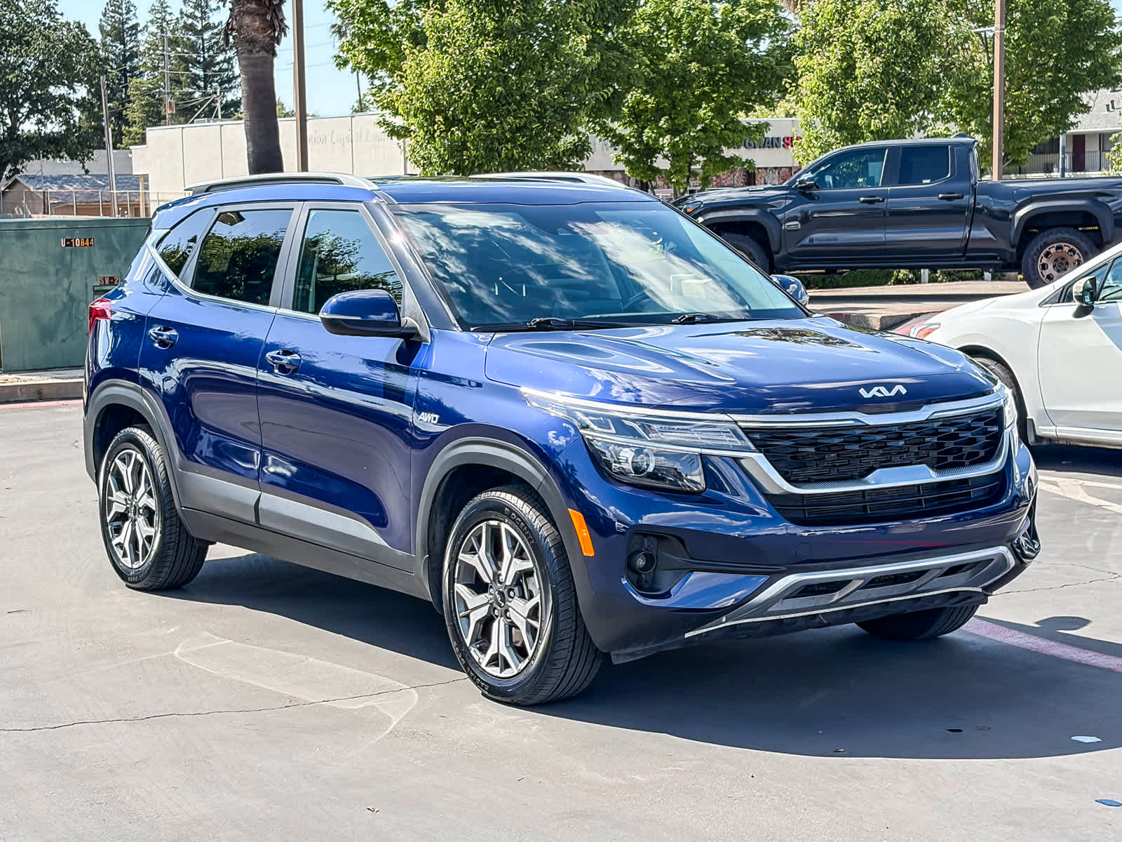 2023 Kia Seltos EX photo 4