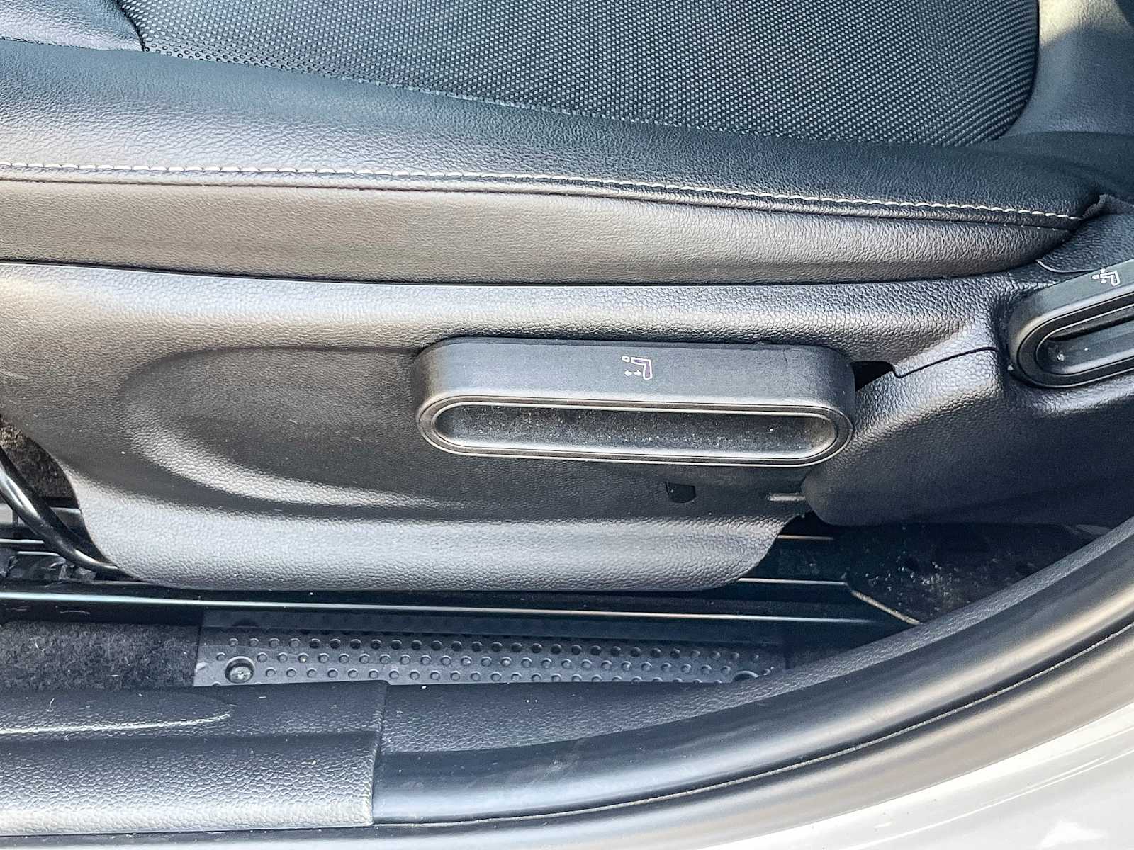 Thumbnail: 2023 MINI Cooper Hardtop - 20