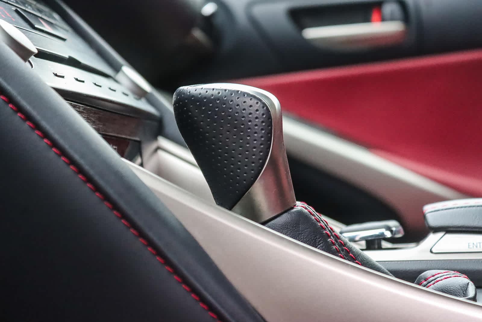 Thumbnail: 2018 Lexus IS - 22