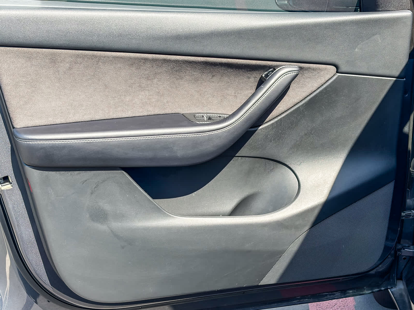 Thumbnail: 2022 Tesla Model Y - 19