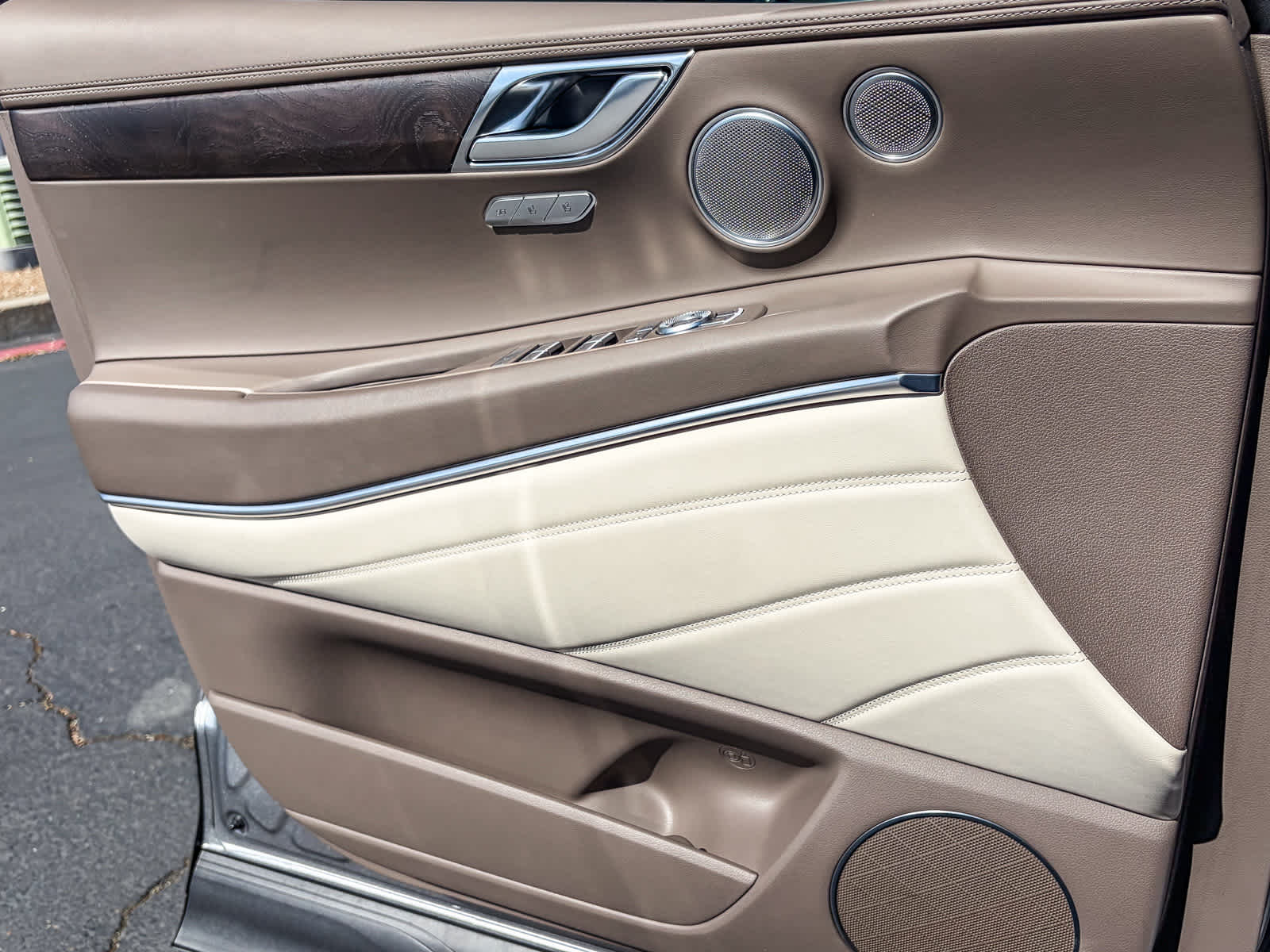 Thumbnail: 2023 Genesis GV80 - 19