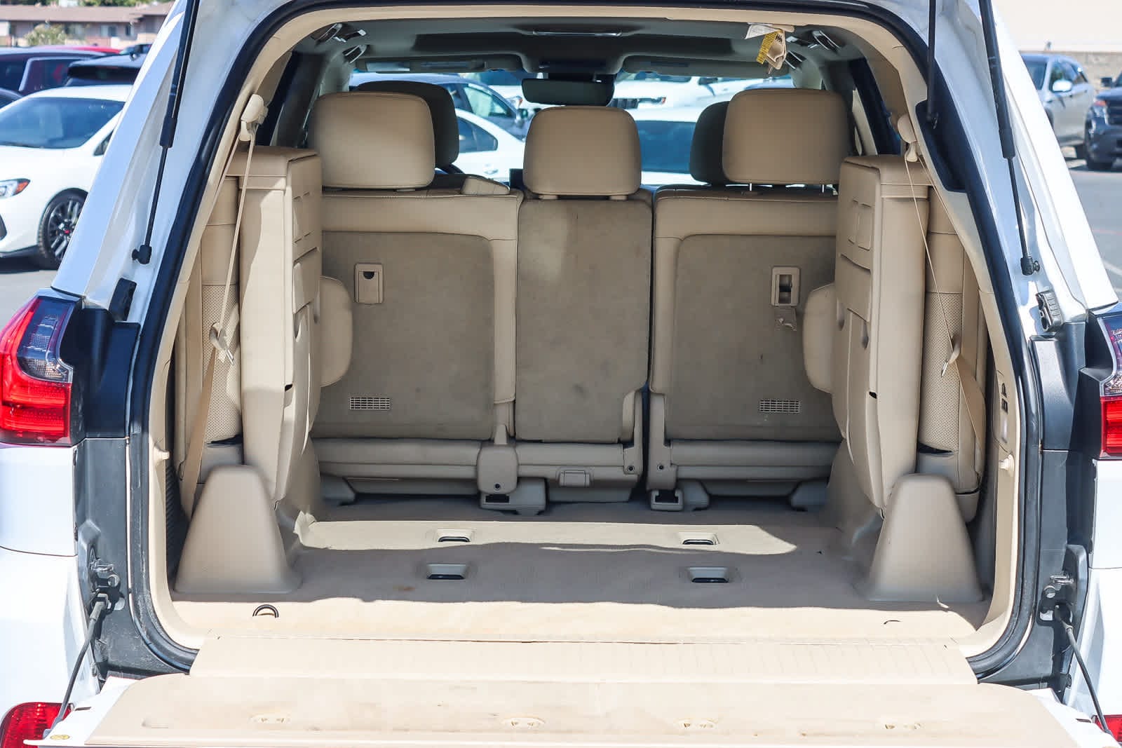 Thumbnail: 2016 Lexus LX - 26