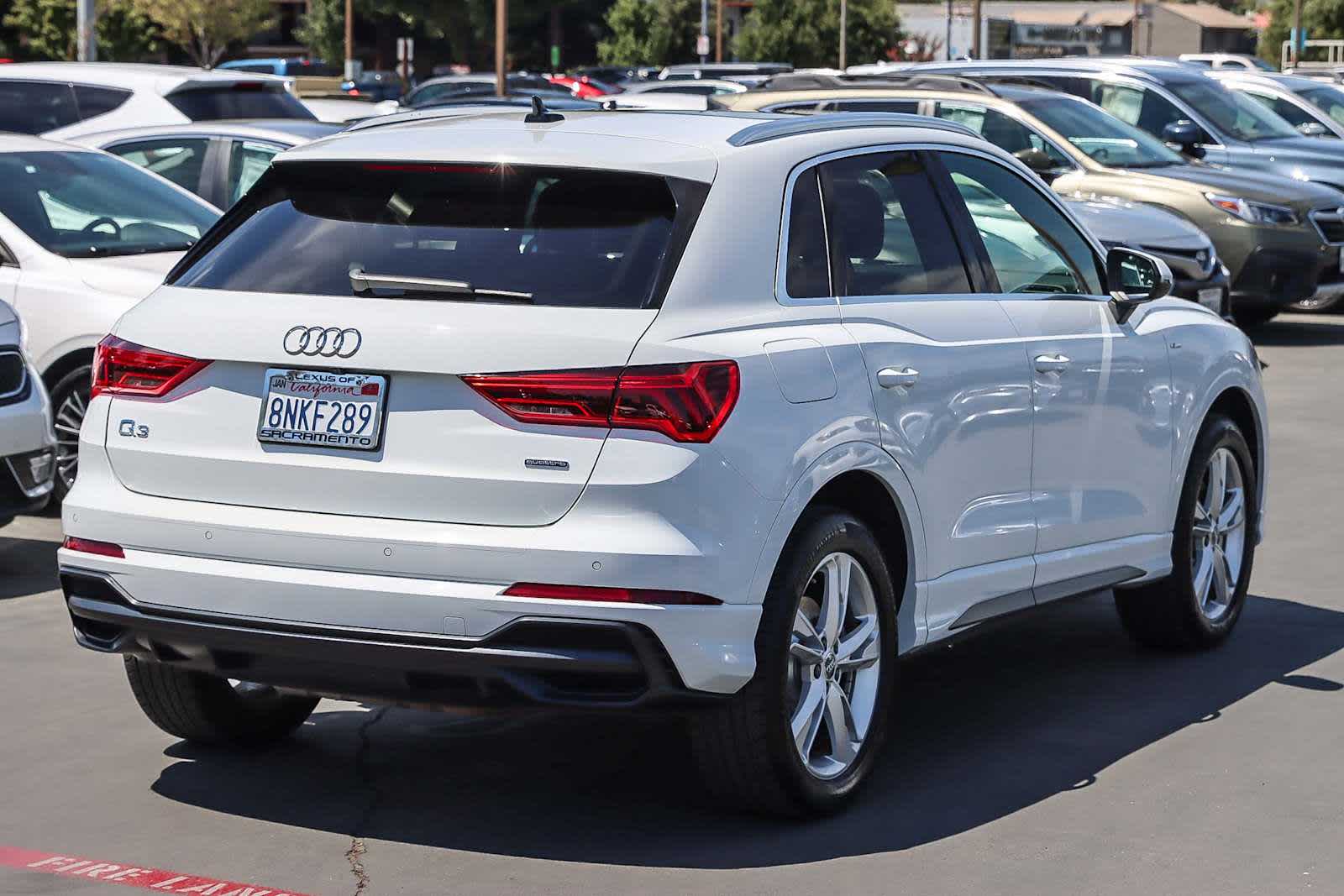 Thumbnail: 2020 Audi Q3 - 6