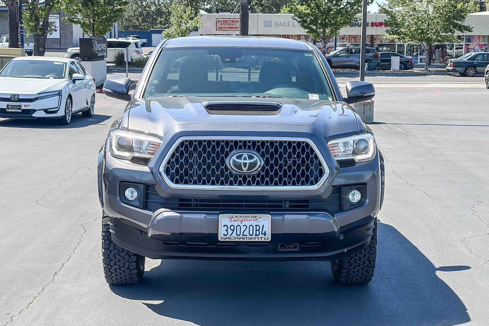 2018 Toyota Tacoma TRD Sport V6 photo 5