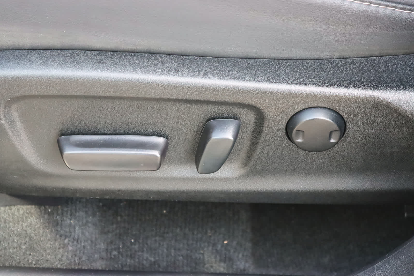 Thumbnail: 2022 Lexus RX - 21