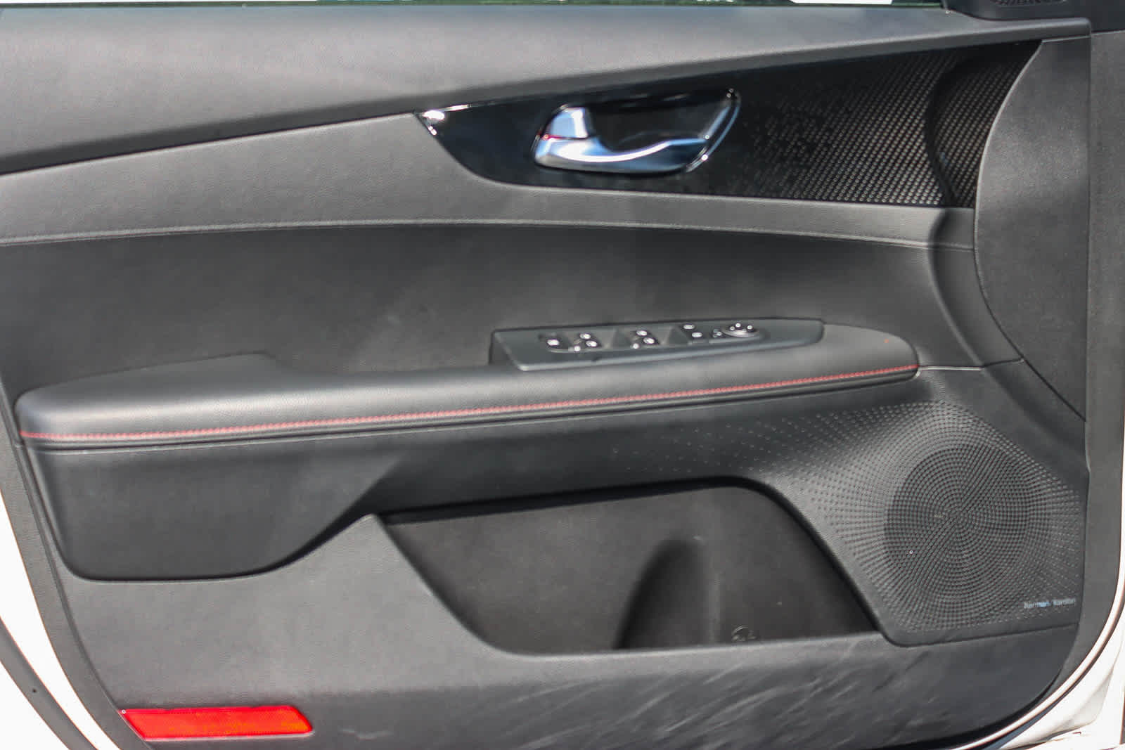 Thumbnail: 2021 Kia Forte - 20