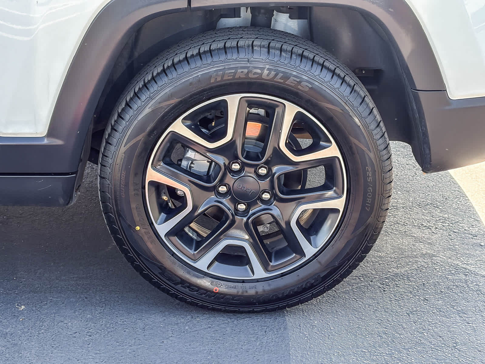 Thumbnail: 2019 Jeep Compass - 10