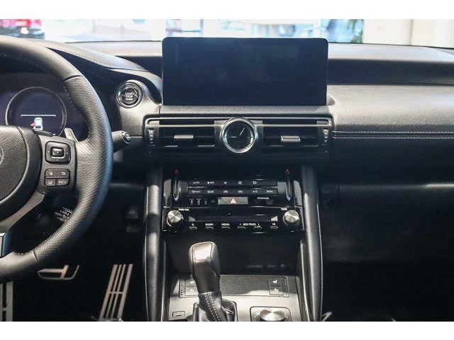 Thumbnail: 2025 Lexus IS - 14