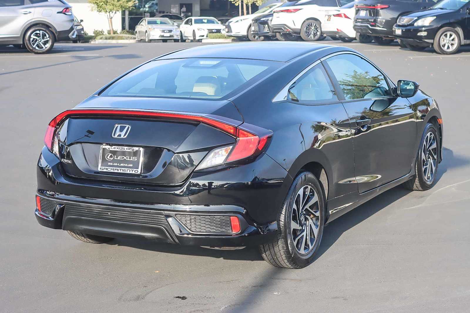 Thumbnail: 2016 Honda Civic - 4