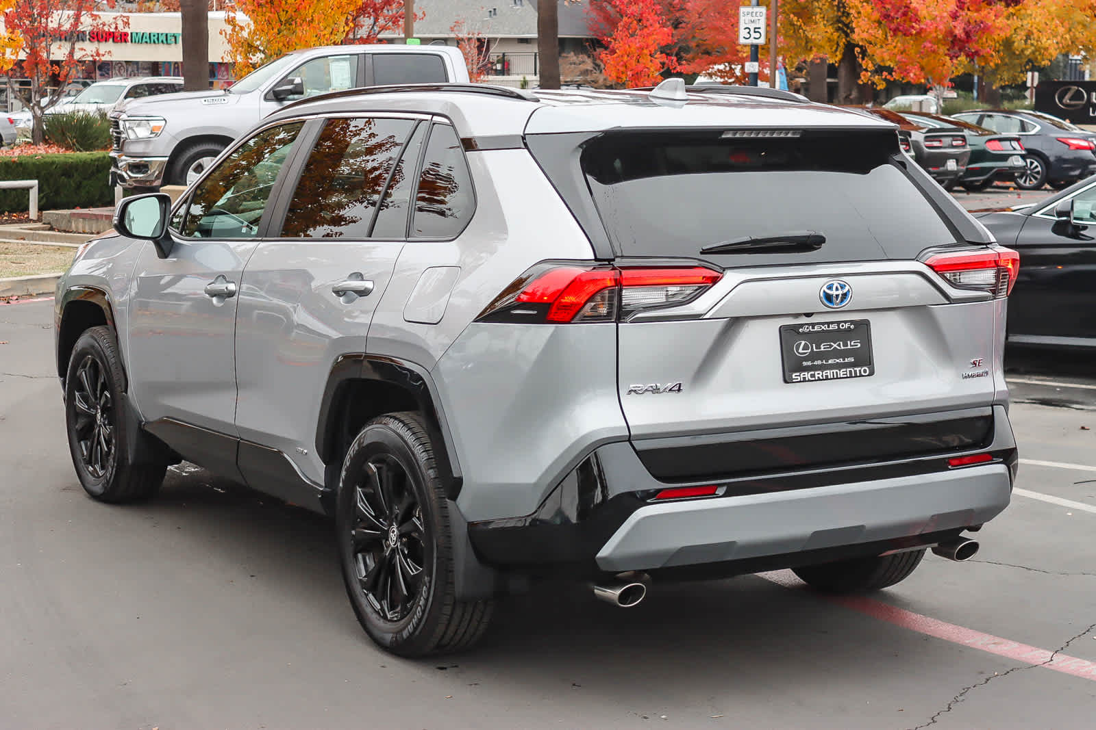 Thumbnail: 2022 Toyota RAV4 - 2