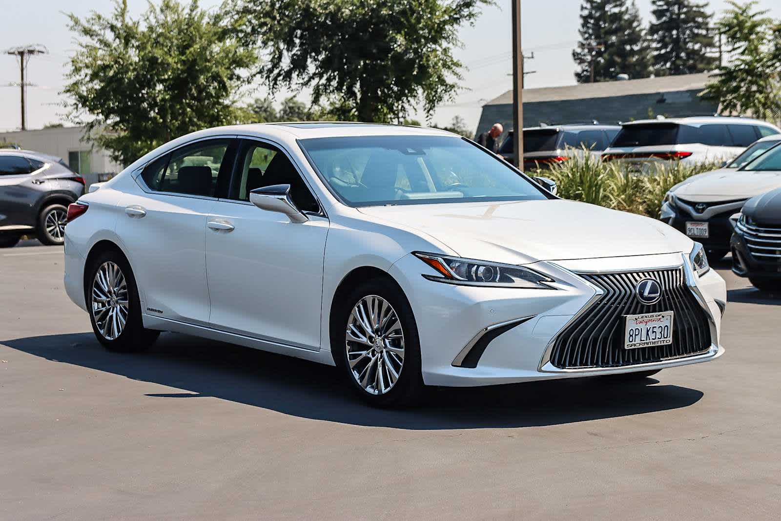 Thumbnail: 2019 Lexus ES - 11