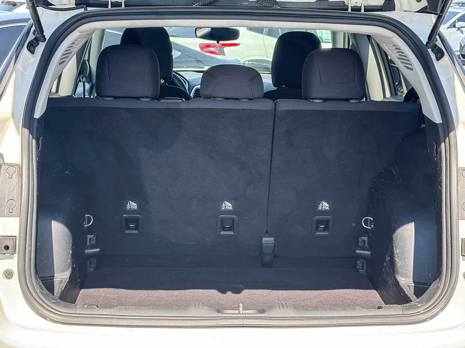 Thumbnail: 2019 Jeep Compass - 25