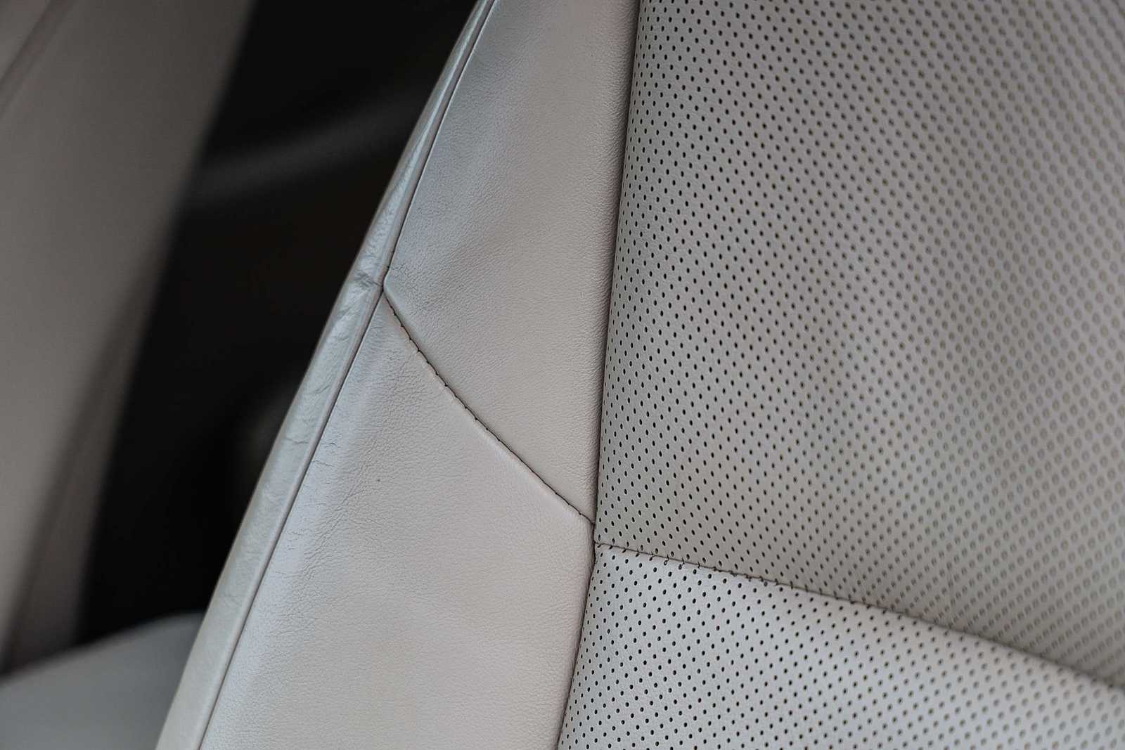 Thumbnail: 2013 Lexus ES - 25