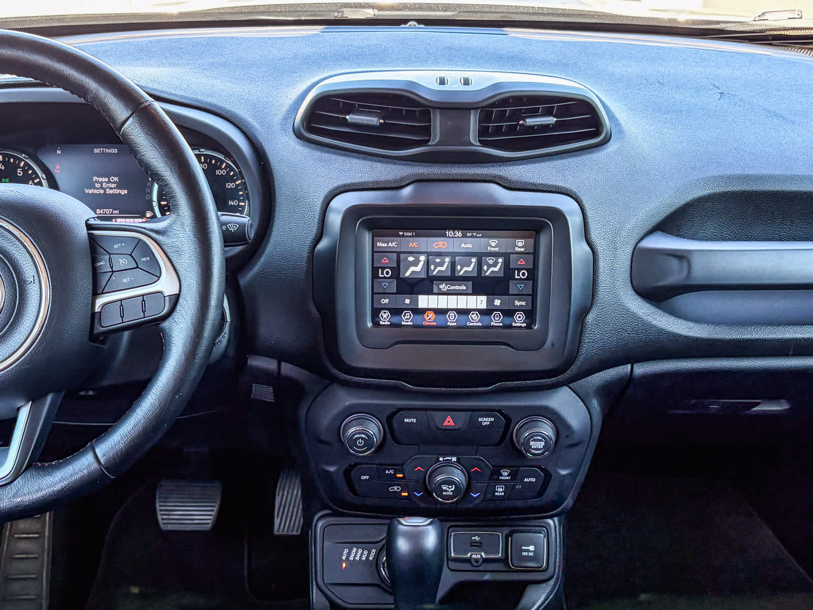Thumbnail: 2018 Jeep Renegade - 12