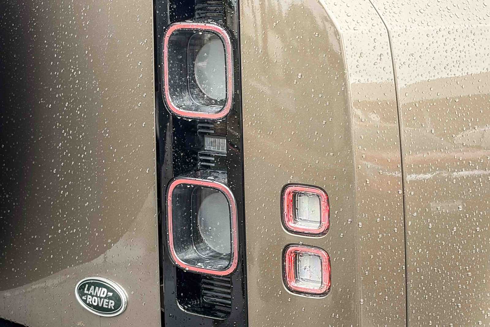 2020 Land Rover Defender 110 X photo 3