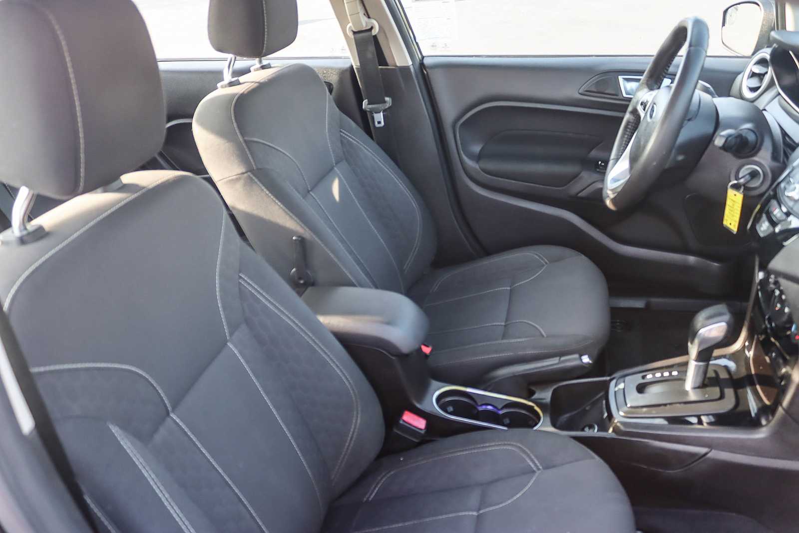 Thumbnail: 2016 Ford Fiesta - 15