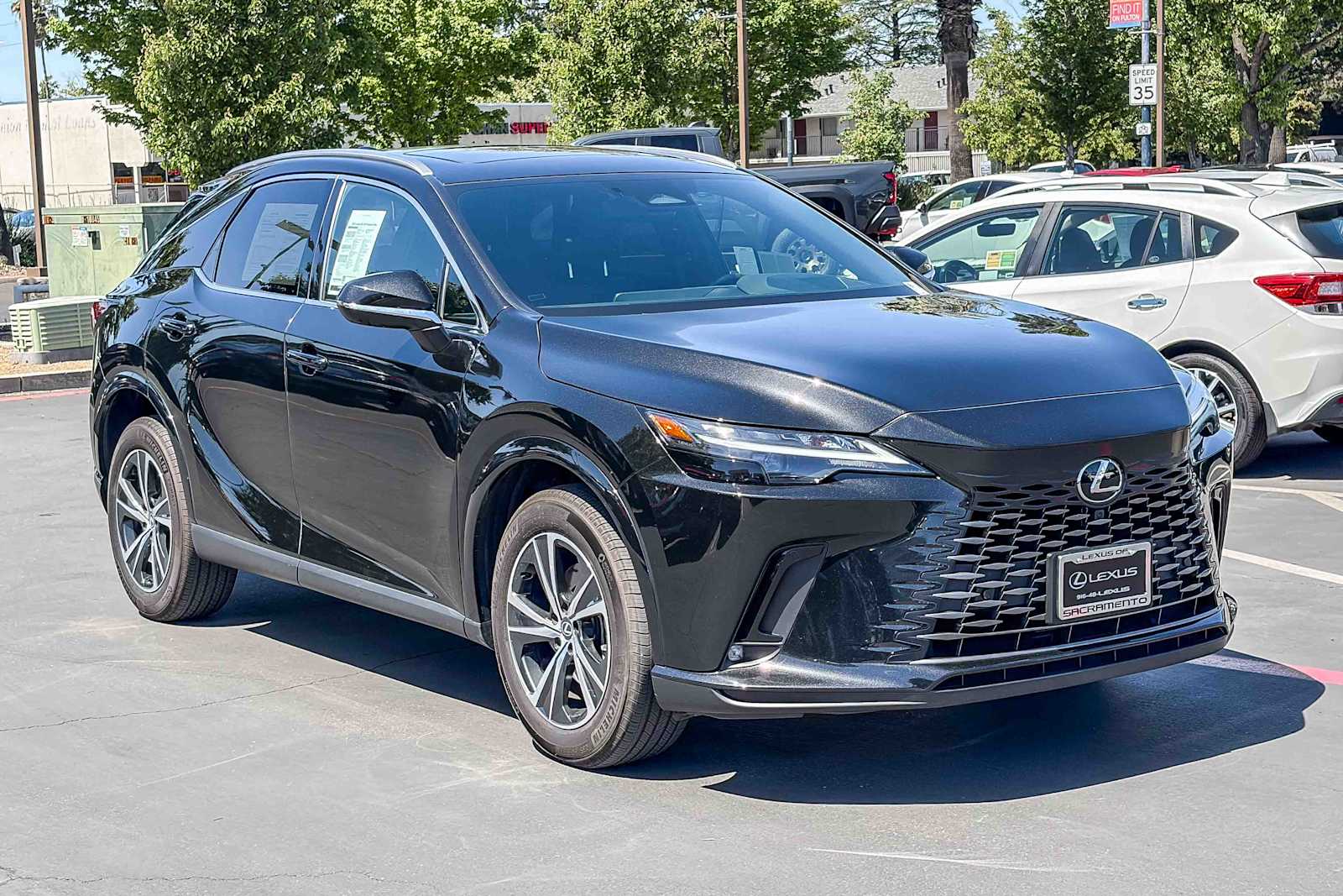 2023 LEXUS RX 350 Premium Plus photo 4