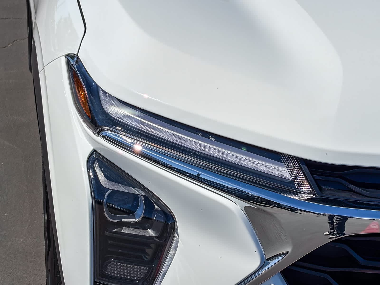 2025 Chevrolet Trax LT photo 6