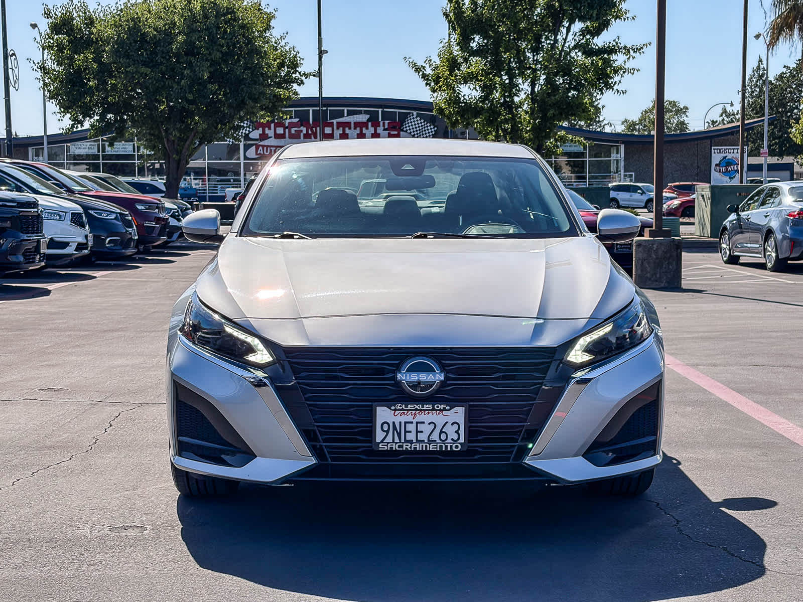 2023 Nissan Altima 2.5 SV photo 5