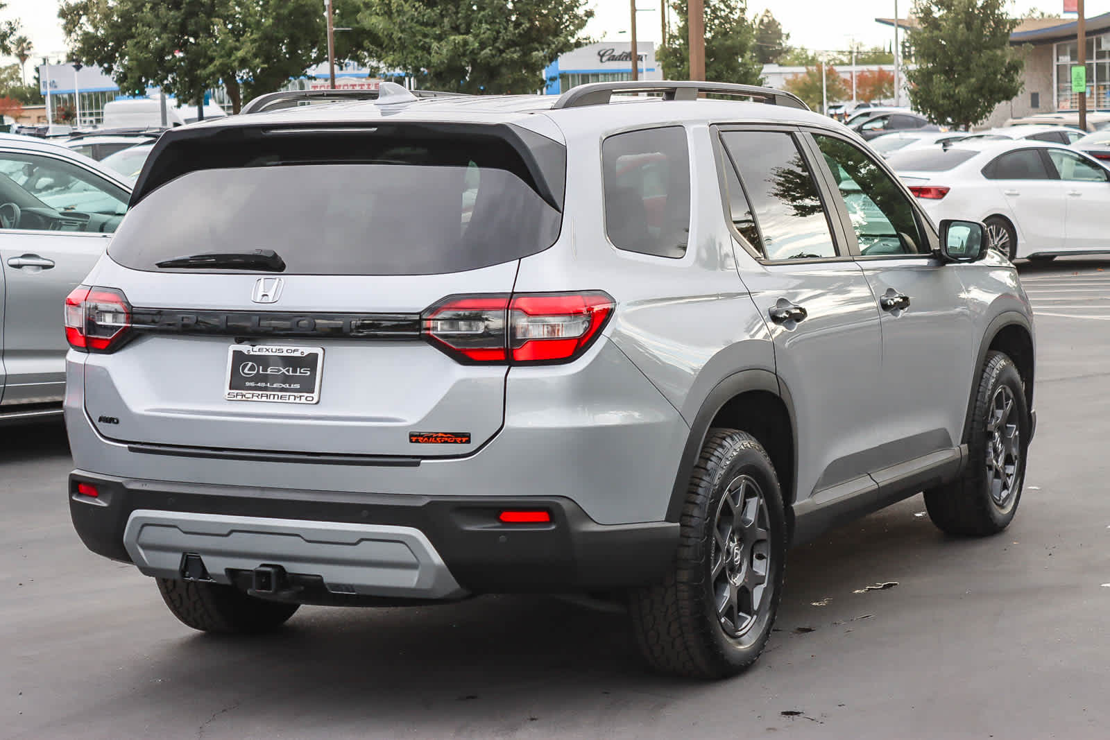 2023 Honda Pilot TrailSport photo 4