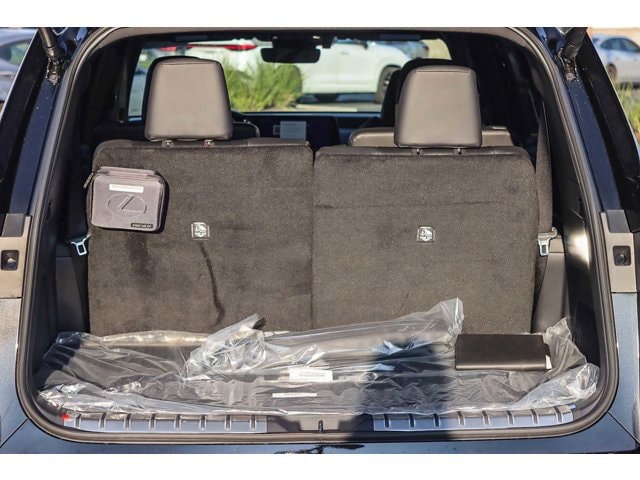 Thumbnail: 2026 Lexus TX - 11