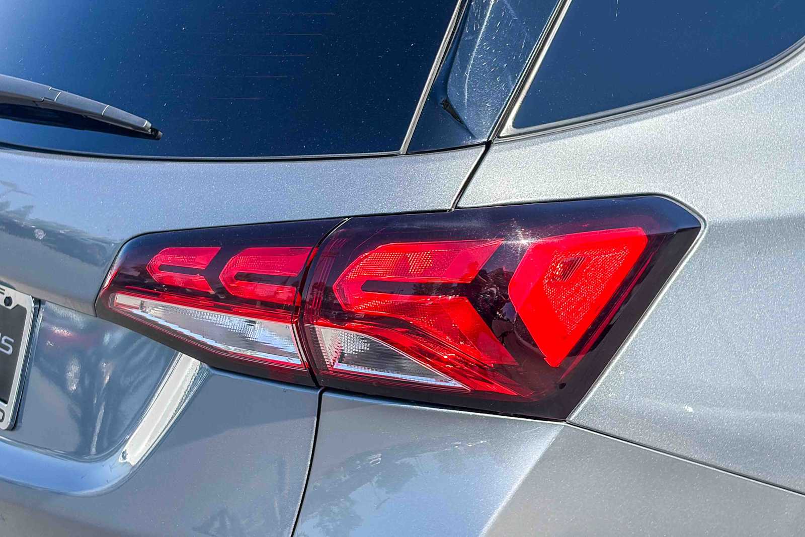 2024 Chevrolet Equinox LT w/1LT photo 3