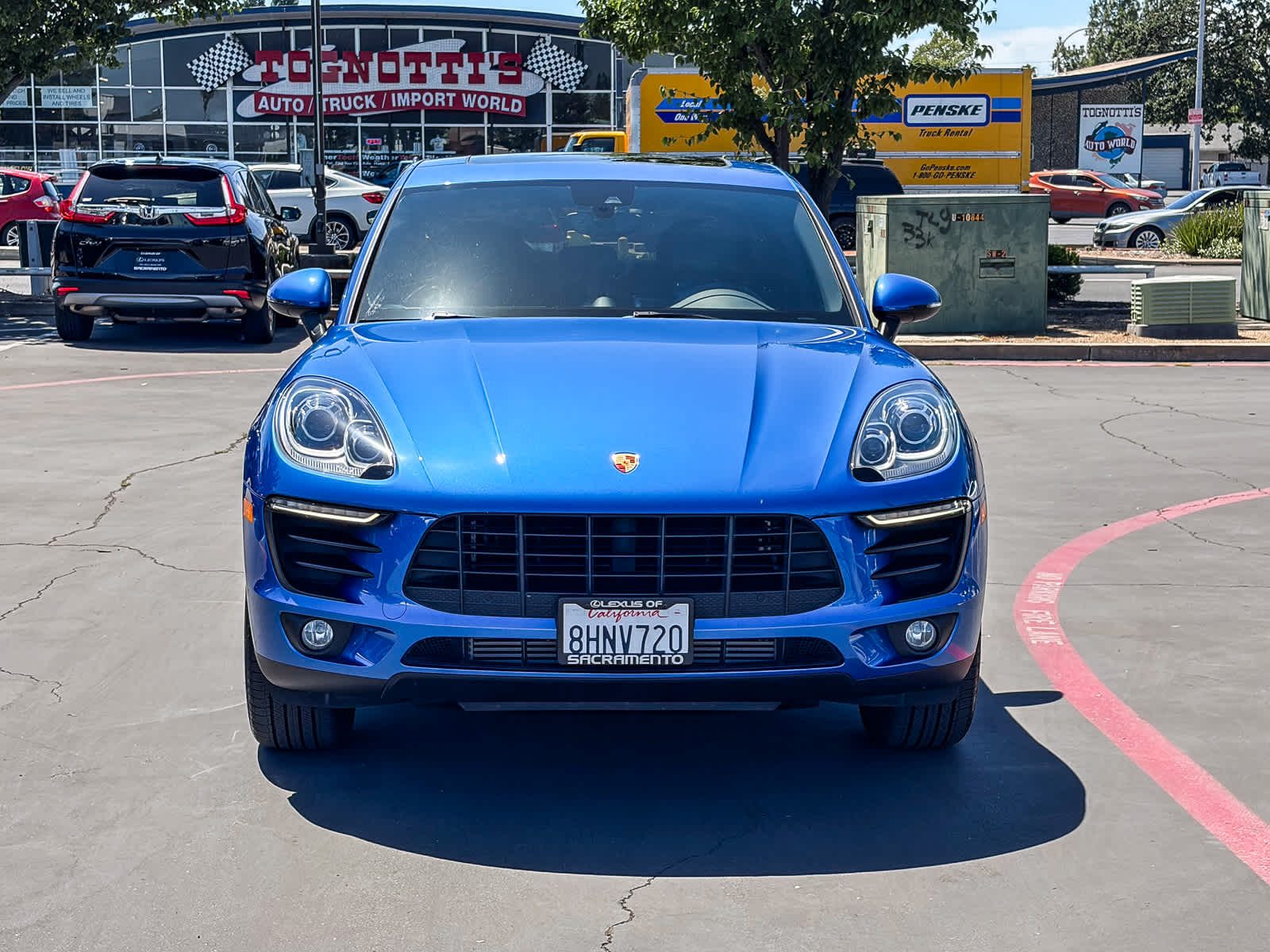 Thumbnail: 2018 Porsche Macan - 6