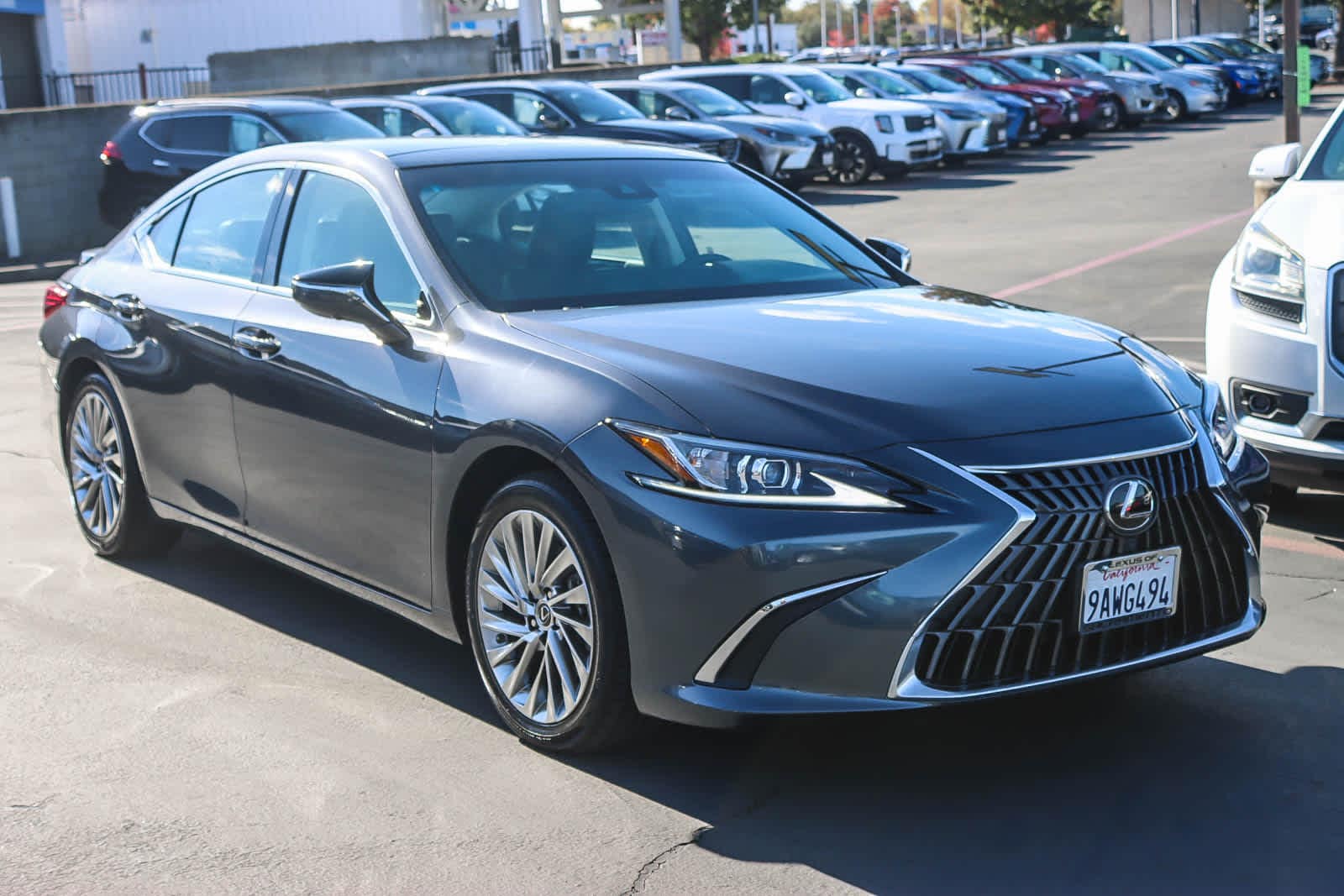 Thumbnail: 2022 Lexus ES - 5