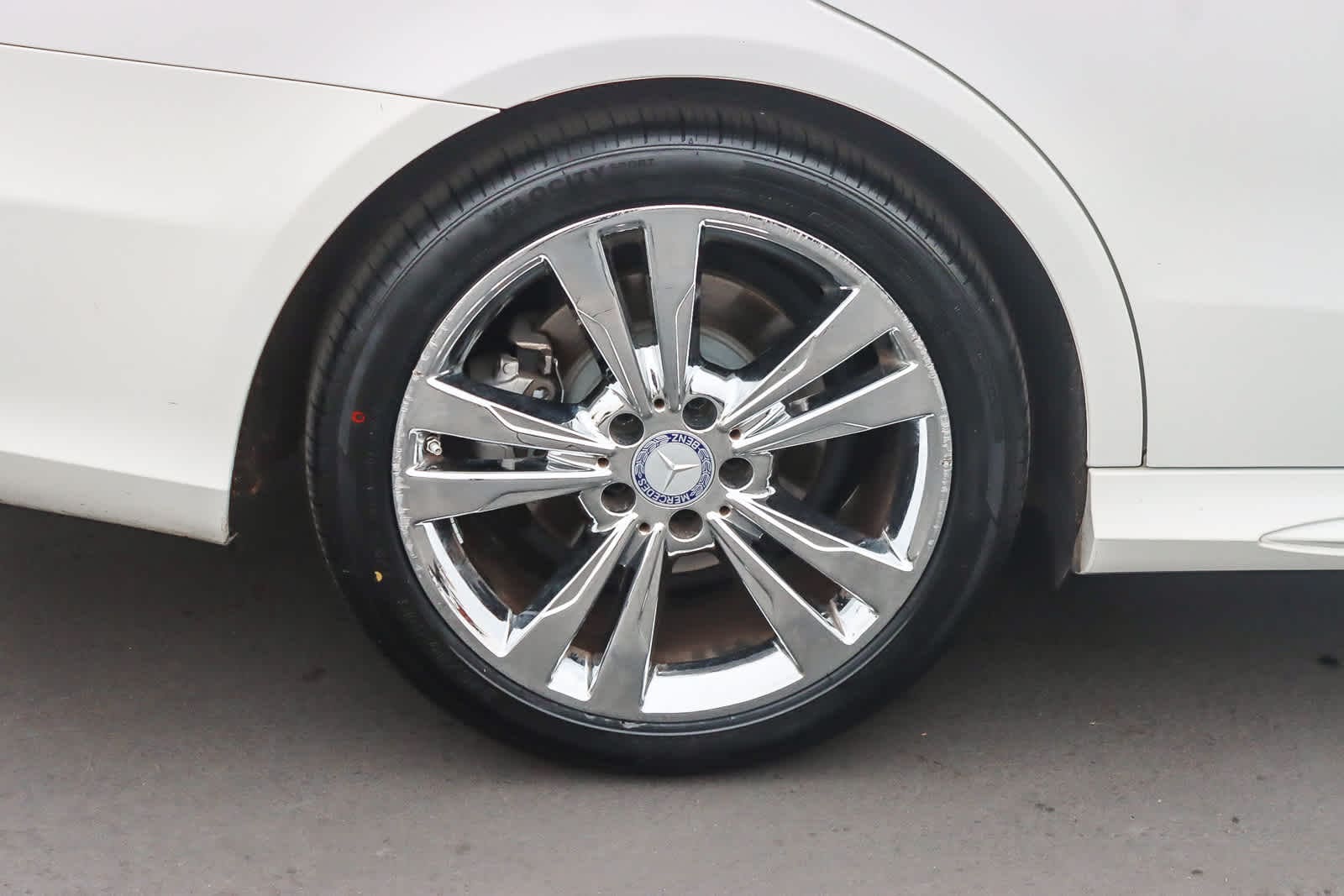 Thumbnail: 2014 Mercedes-Benz E-Class - 10