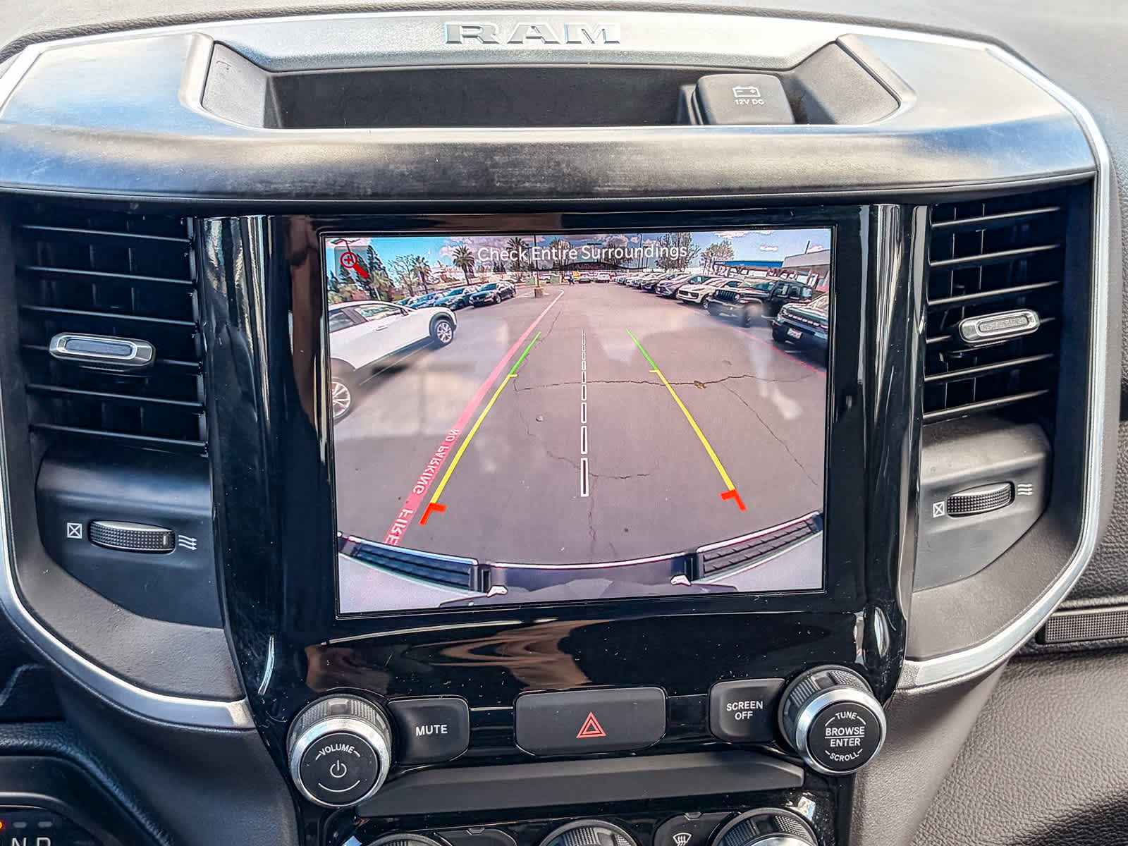 Thumbnail: 2022 RAM 1500 - 22