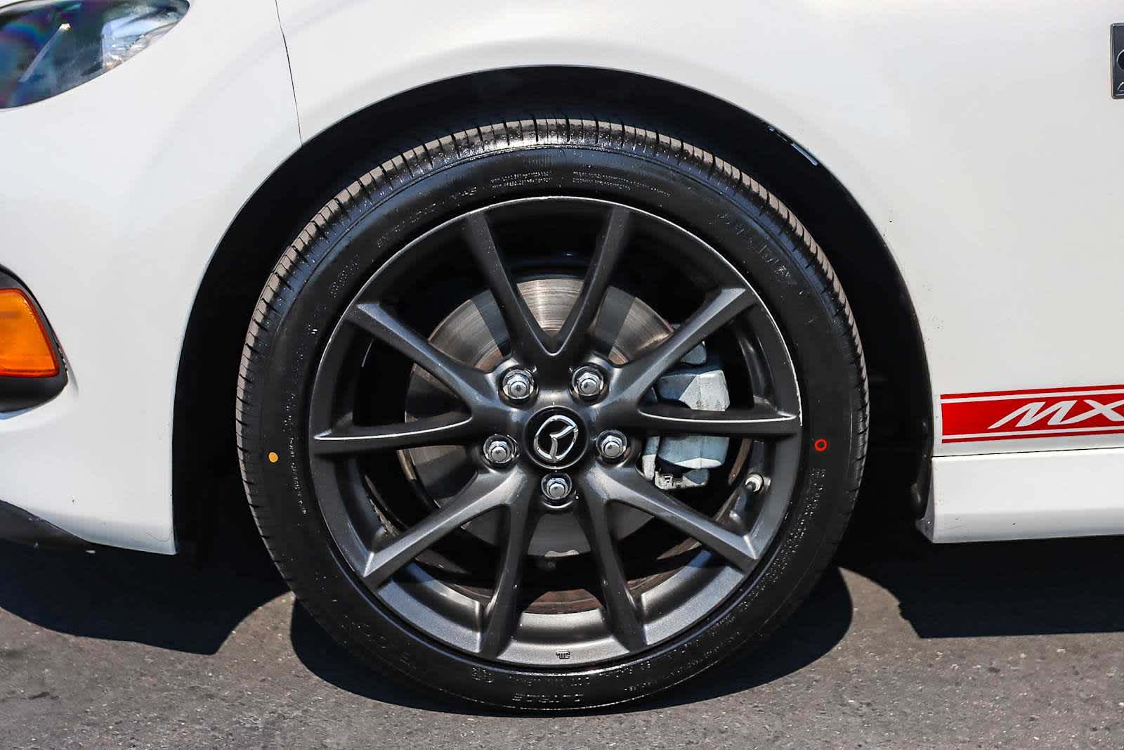 Thumbnail: 2015 Mazda MX-5 Miata - 14