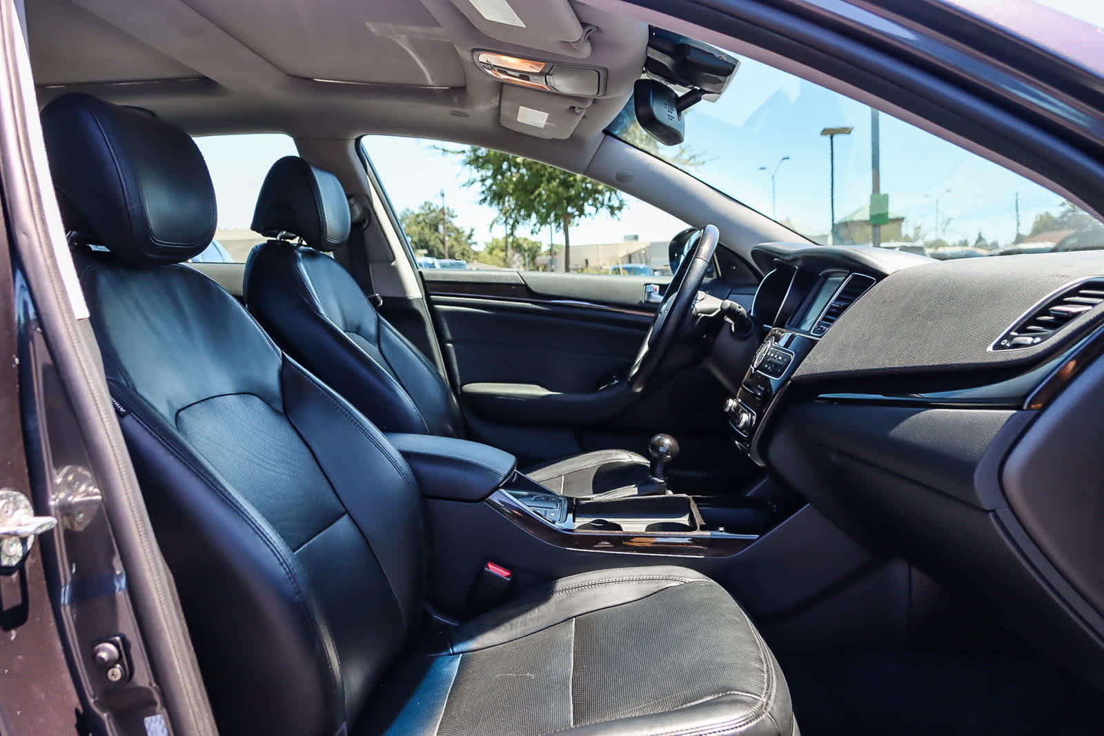 Thumbnail: 2014 Kia Cadenza - 17