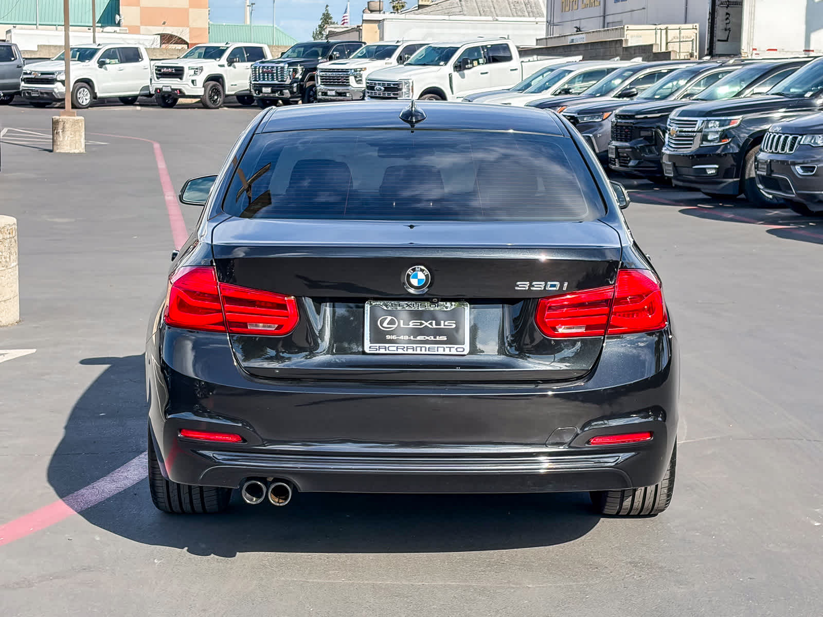 2018 BMW 330i photo 2