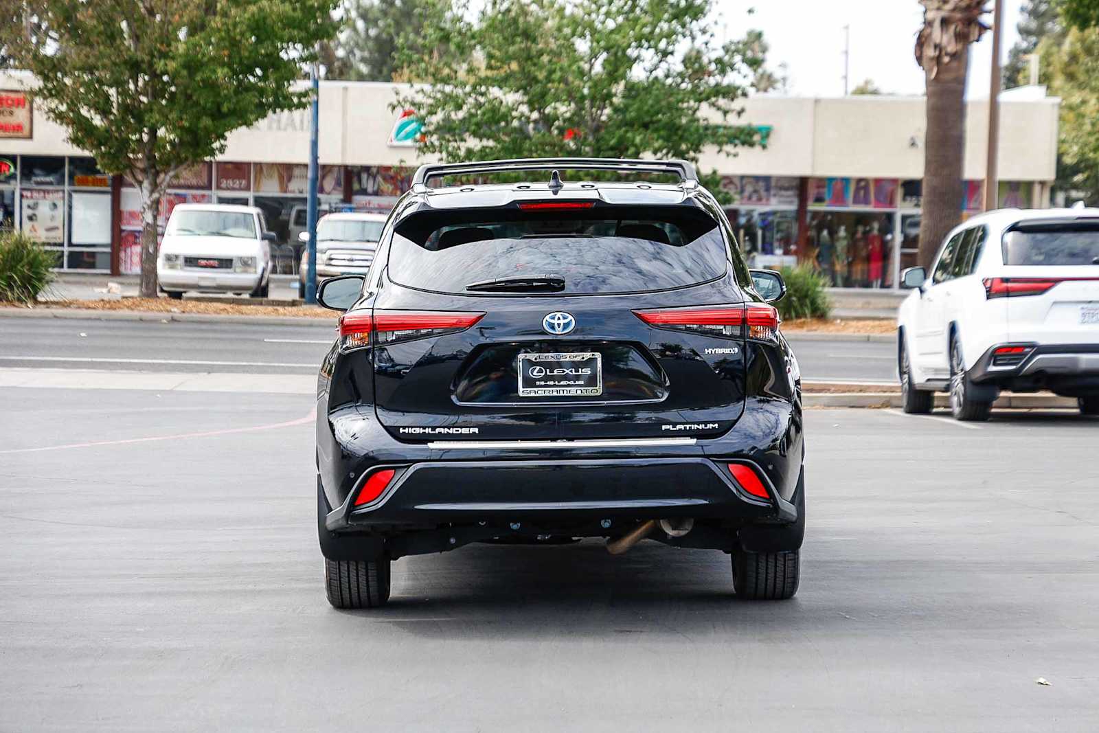 Thumbnail: 2021 Toyota Highlander - 3