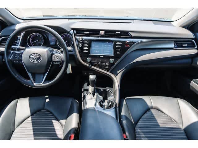 Thumbnail: 2020 Toyota Camry - 11