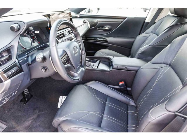 Thumbnail: 2025 Lexus ES - 22