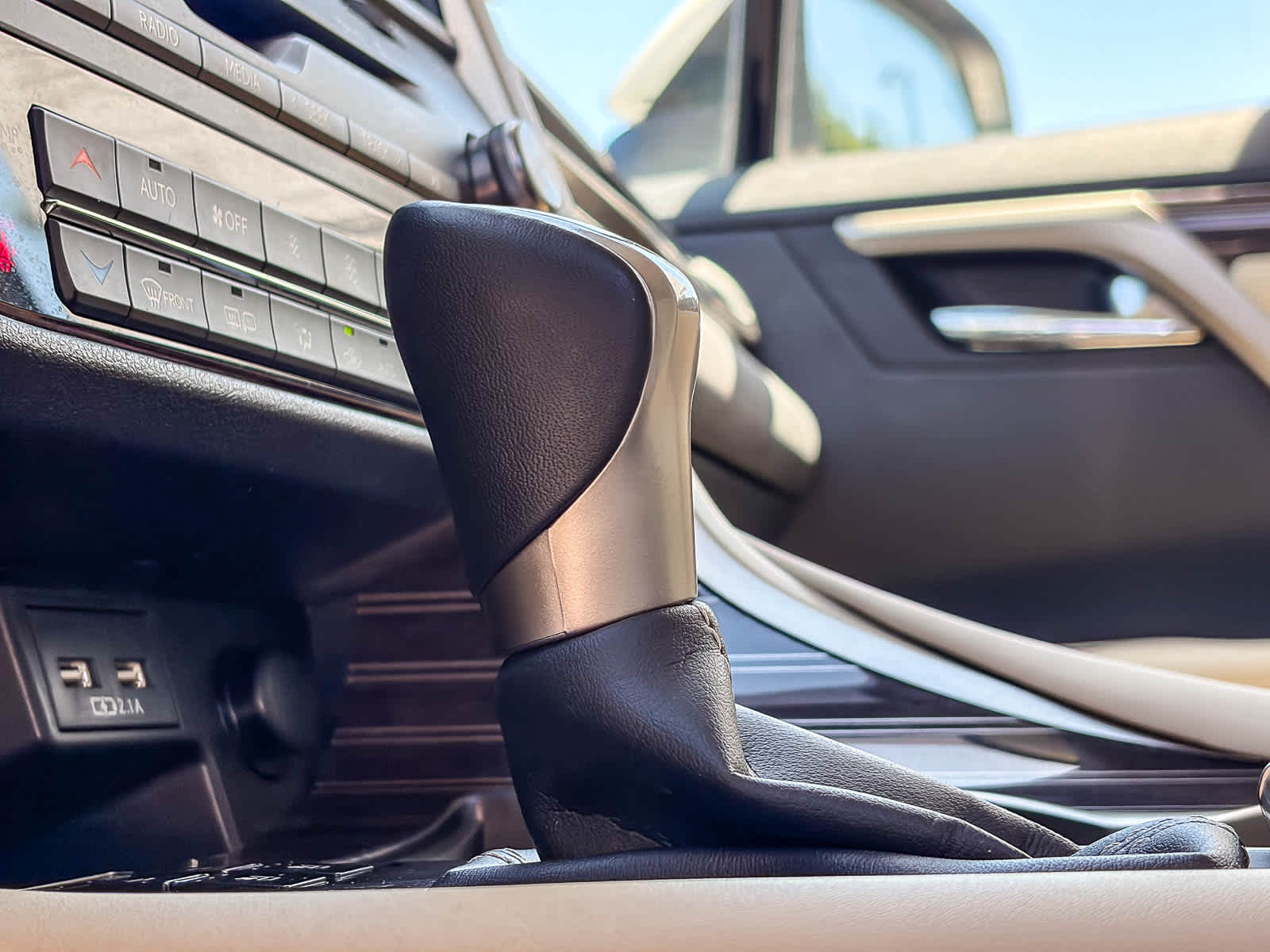 Thumbnail: 2022 Lexus RX - 21