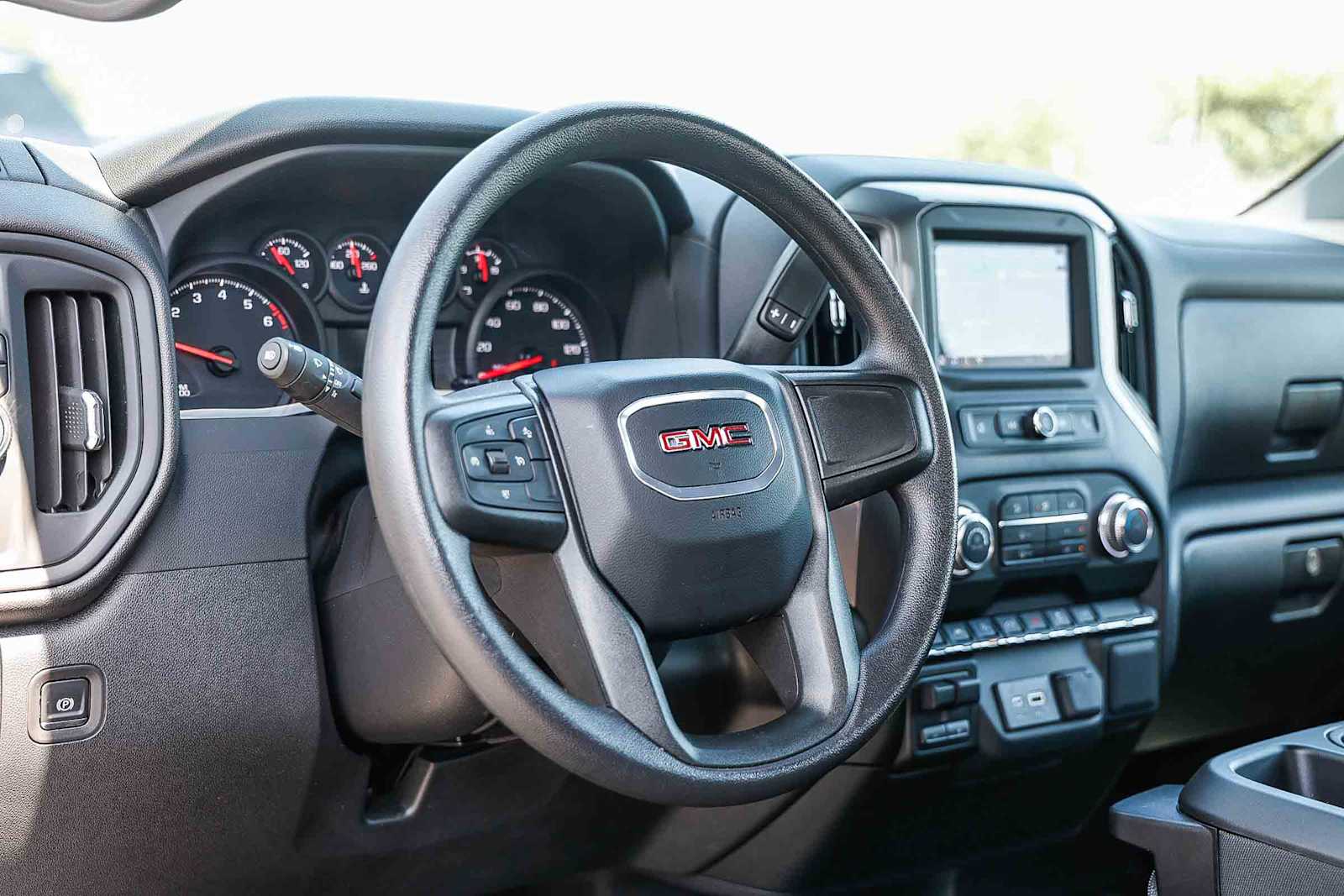 Thumbnail: 2025 GMC Sierra 1500 - 23