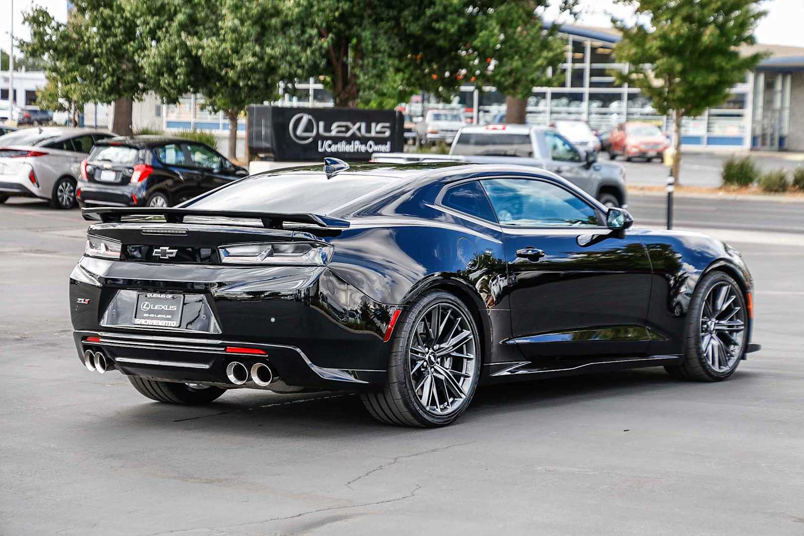 Thumbnail: 2017 Chevrolet Camaro - 4