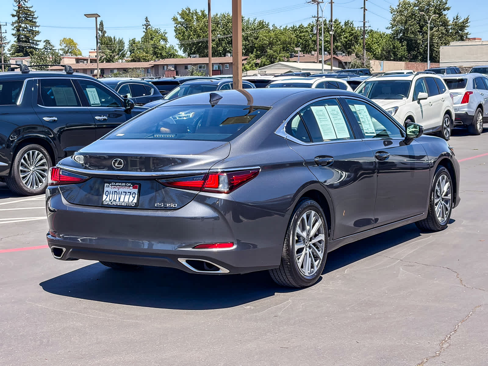 Thumbnail: 2025 Lexus ES - 4