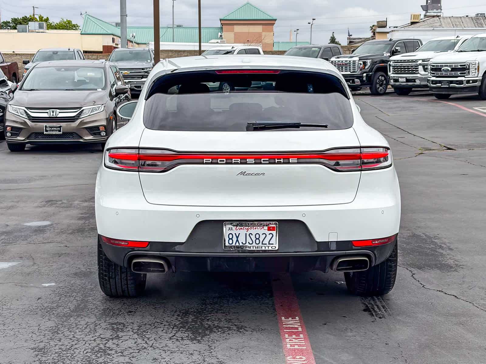 2019 Porsche Macan photo 2