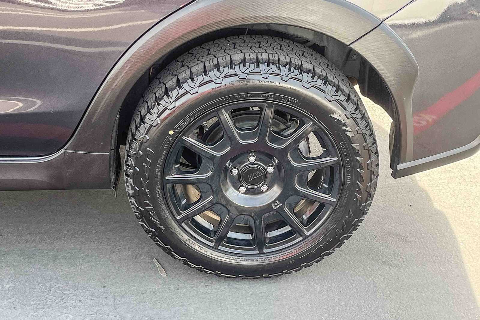 Thumbnail: 2016 Subaru Crosstrek - 10