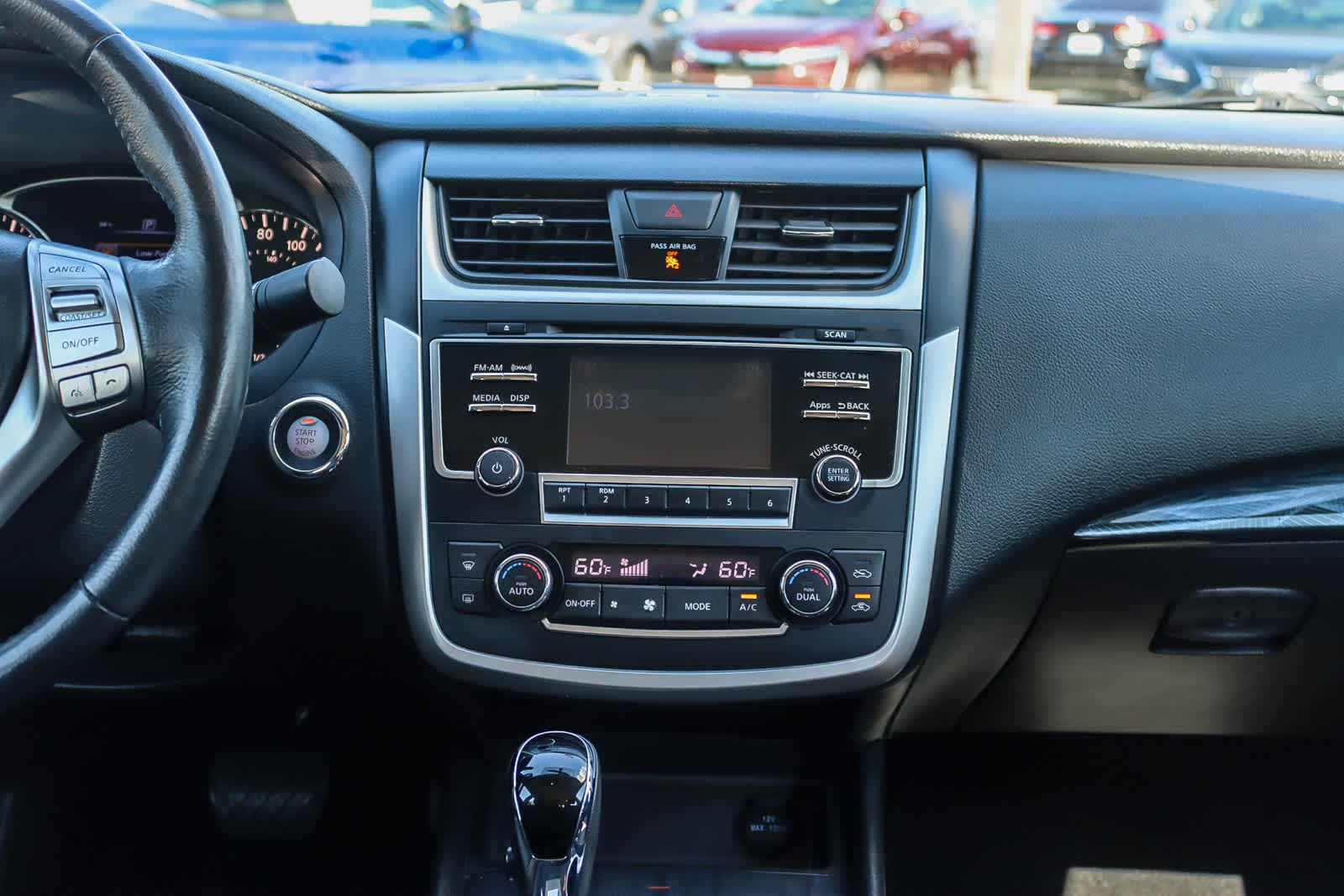 Thumbnail: 2016 Nissan Altima - 10