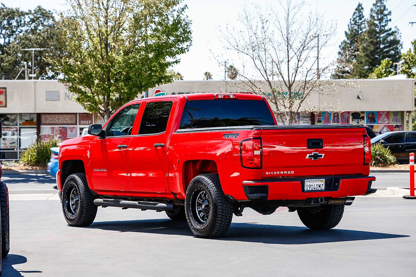 Thumbnail: 2018 Chevrolet Silverado 1500 - 2