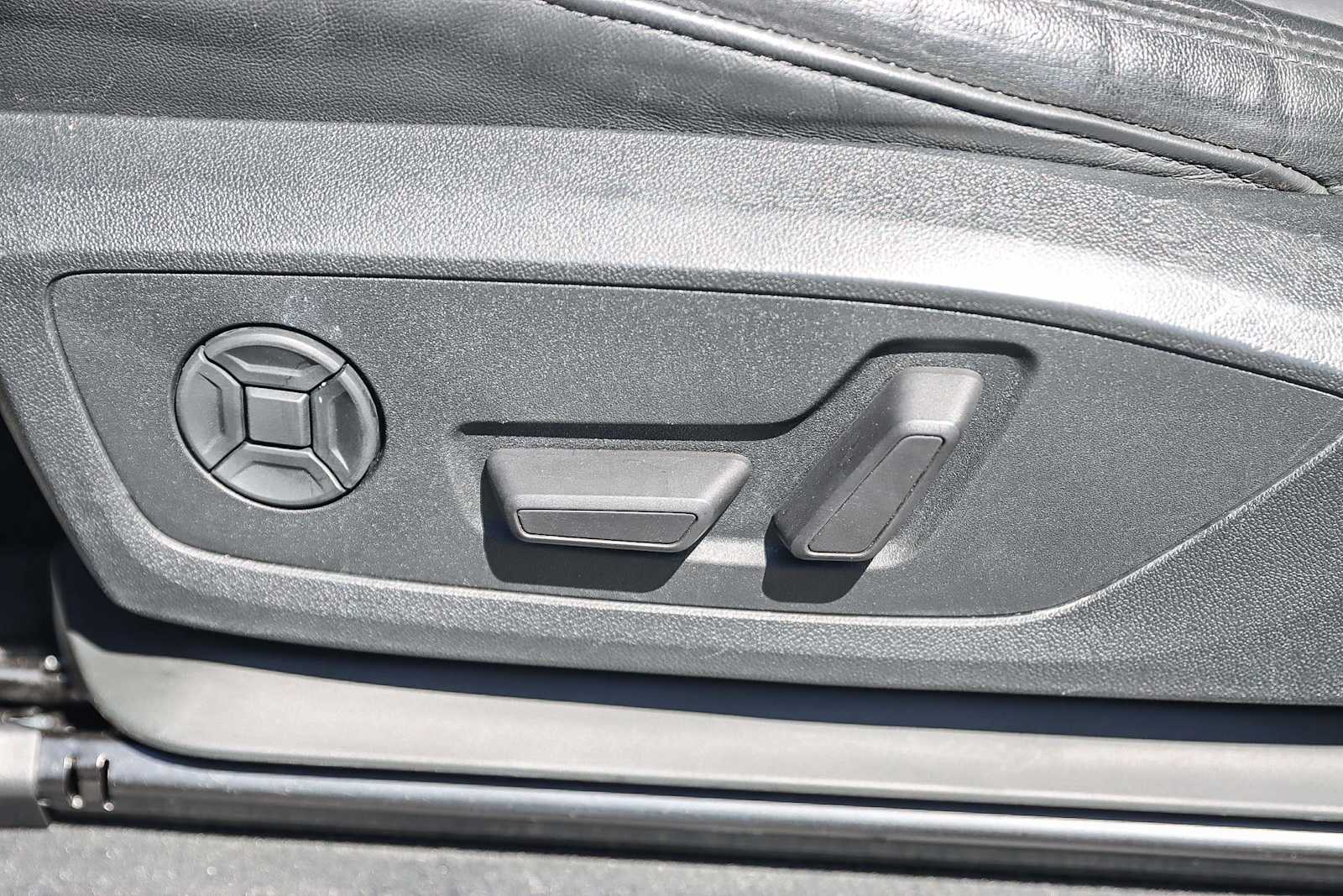 Thumbnail: 2020 Audi Q3 - 21