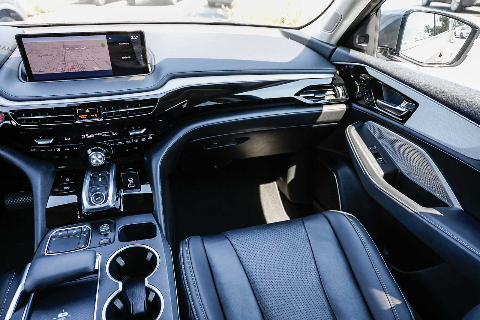 Thumbnail: 2023 Acura MDX - 23